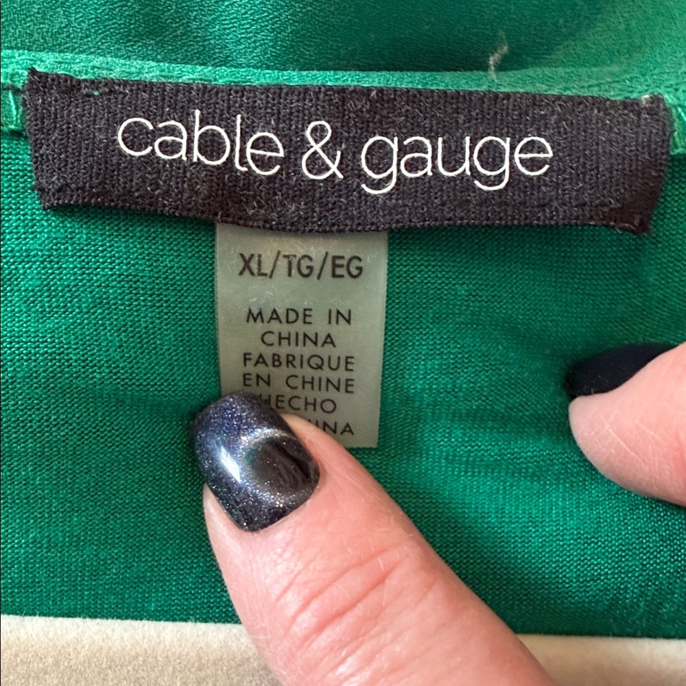 Cable & Gauge Teal V-Neck Blouse - Picture 4 of 4